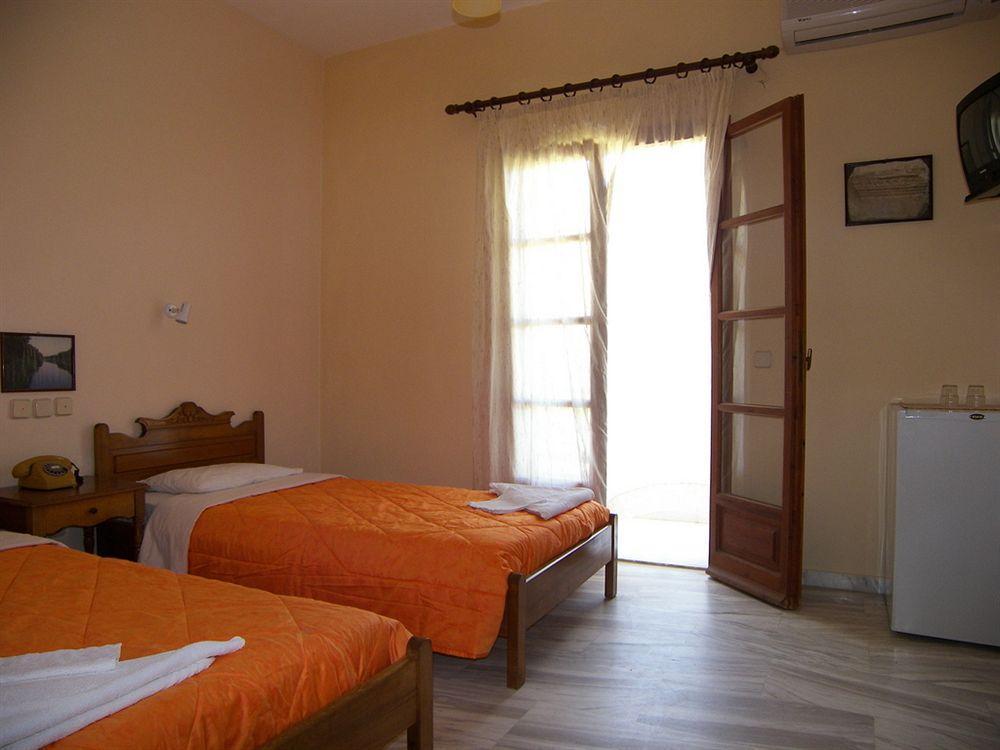 Kamári Alia Hotel מראה חיצוני תמונה