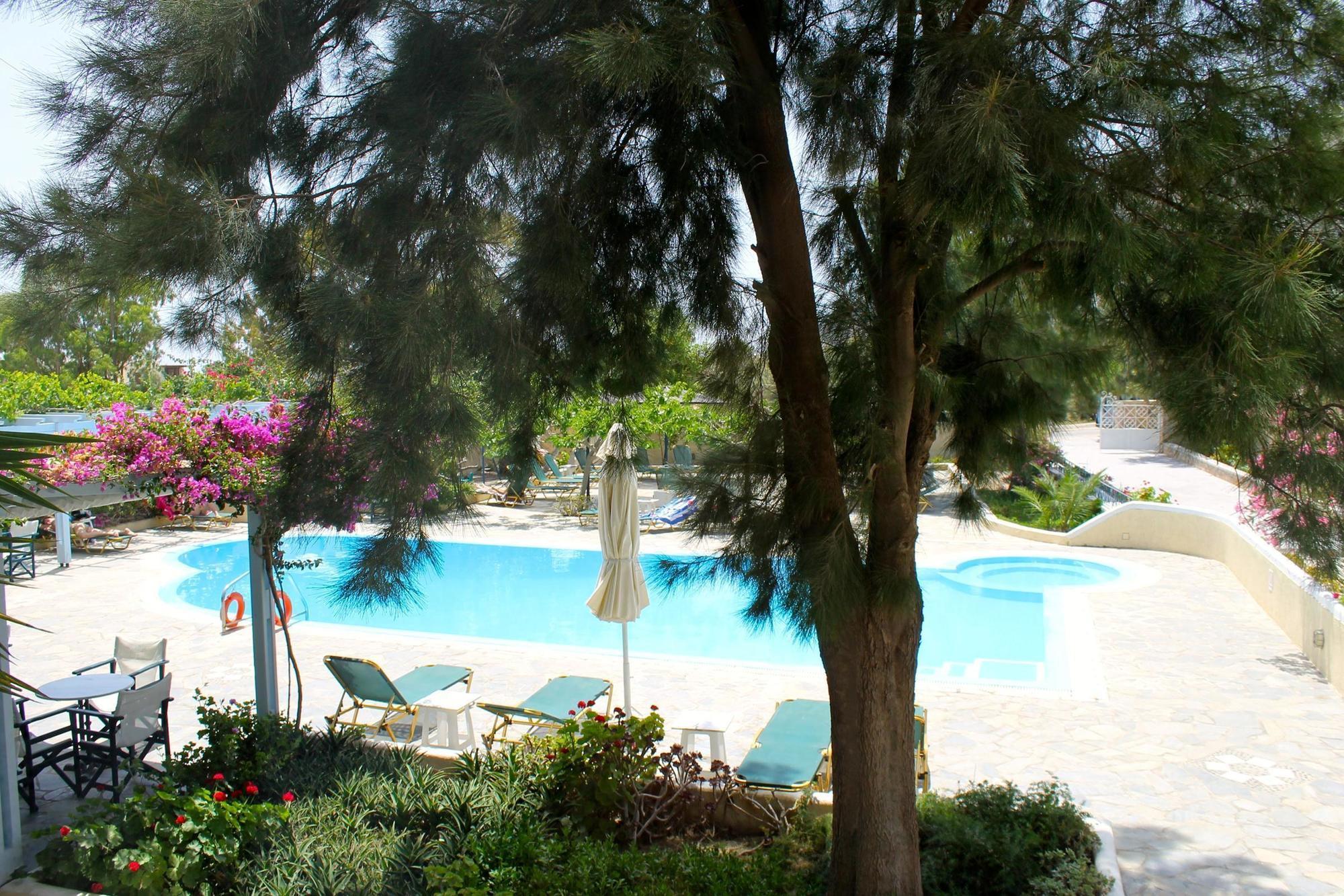 Kamári Alia Hotel מראה חיצוני תמונה